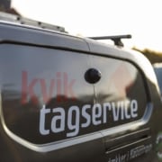 Logo på vores bil